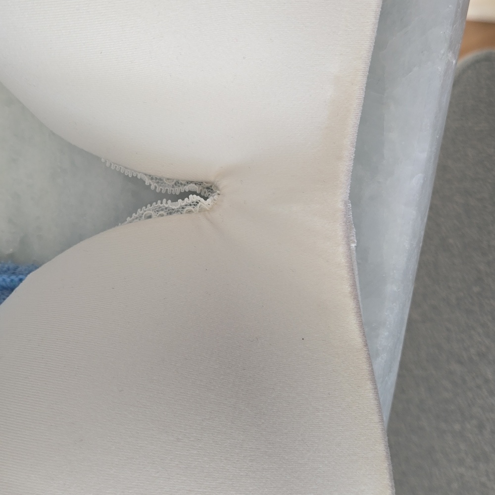 Victoria's Secret Plunge White Bra 34D - Picture 5 of 5